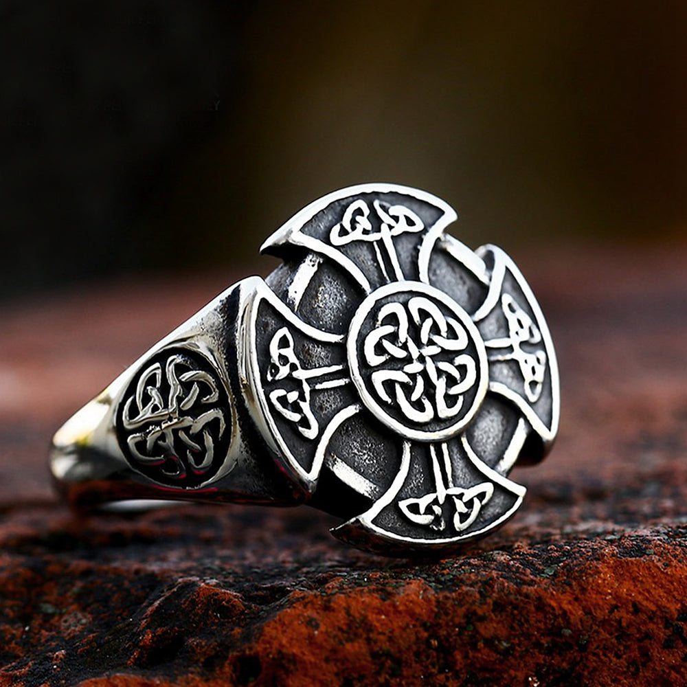 Dazzling Design by DD Ring CELTIC